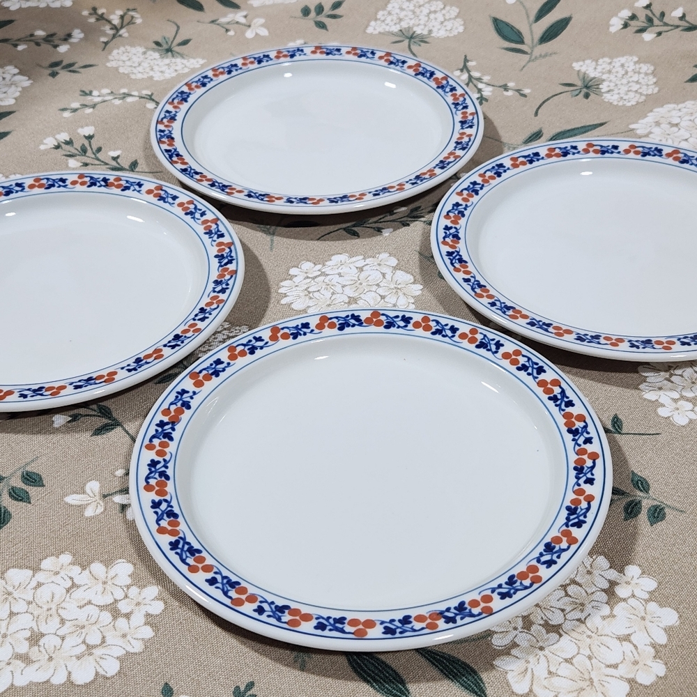 Dansk Bistro Kronborg Red Berries & Leaves Bread Plates Vintage Dansk NR Japan - Picture 3 of 10